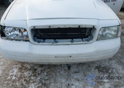 2011 Ford Crown Victoria Police Interceptor z USA, uszkodzony, nr VIN 2FABP7BV9BX181759